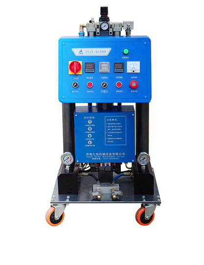 聚氨酯發(fā)泡設(shè)備型號：JNJX-Q1600(圖1)